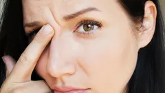 Proč se vrásky objevují už ve 25 letech: skutečná příčina, o které se moc nemluví